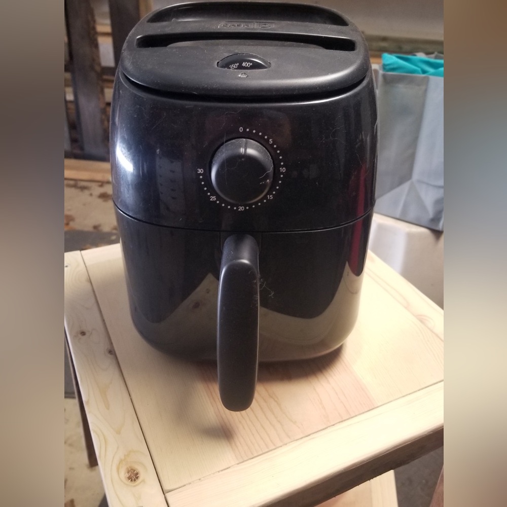 Dash Express Tasti-Crisp 2.6qt Air Fryer